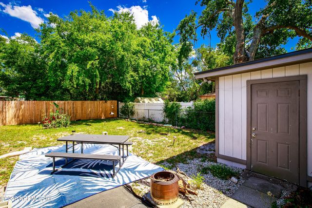 5242 HELM Avenue, Jacksonville, FL 32244