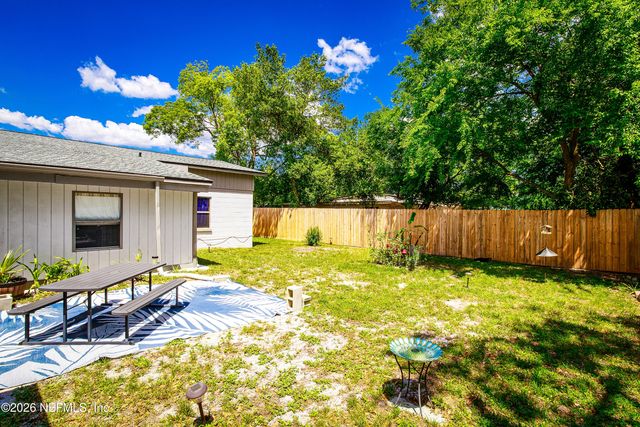 5242 HELM Avenue, Jacksonville, FL 32244