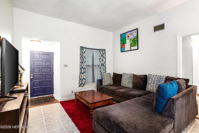 5242 HELM Avenue, Jacksonville, FL 32244