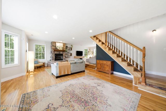 8809 Old Bates Rd, Louisville, KY 40228