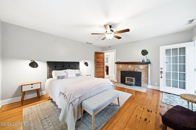 8809 Old Bates Rd, Louisville, KY 40228