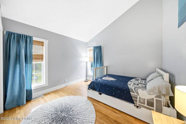 8809 Old Bates Rd, Louisville, KY 40228