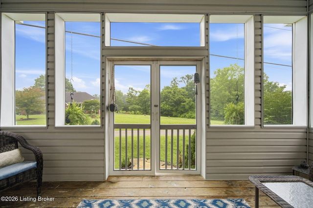 8809 Old Bates Rd, Louisville, KY 40228