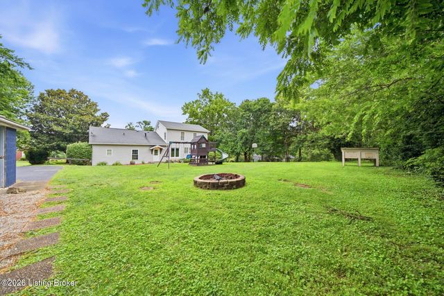 8809 Old Bates Rd, Louisville, KY 40228
