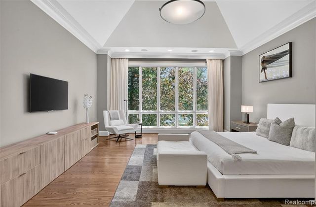 2951 Turtle Pond Court, Bloomfield Hills, MI 48302