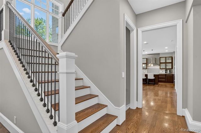 2951 Turtle Pond Court, Bloomfield Hills, MI 48302