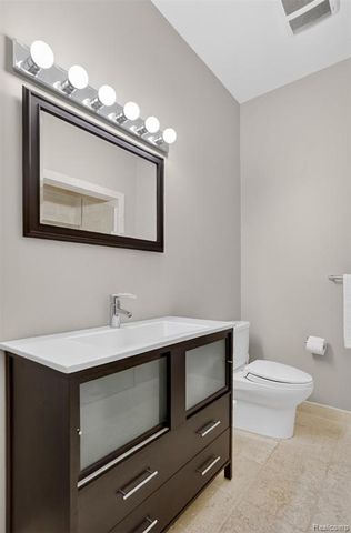 2951 Turtle Pond Court, Bloomfield Hills, MI 48302