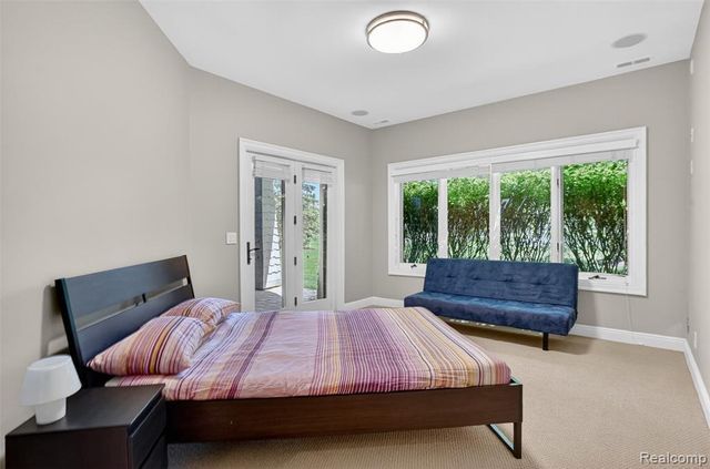 2951 Turtle Pond Court, Bloomfield Hills, MI 48302