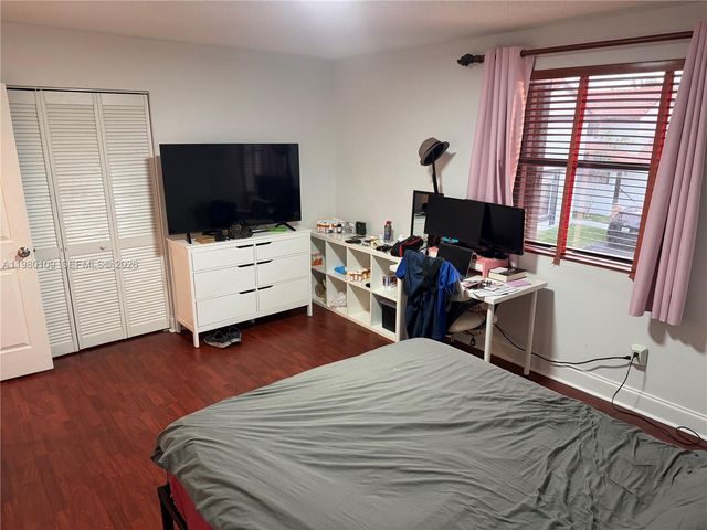 15202 SW 46th Ln C-75, Miami, FL 33185