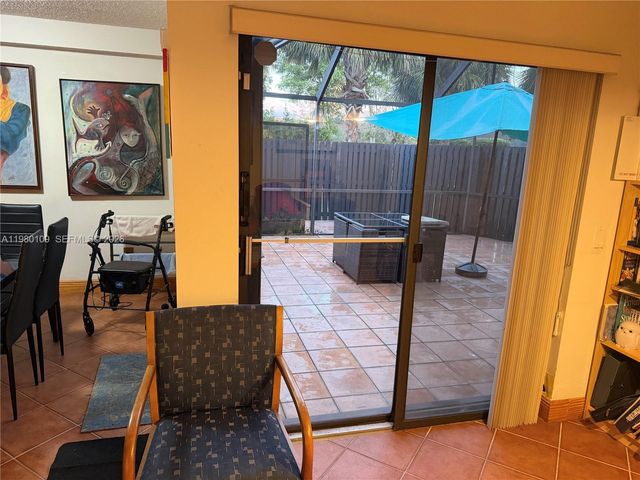 15202 SW 46th Ln C-75, Miami, FL 33185