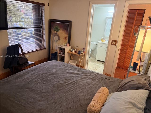 15202 SW 46th Ln C-75, Miami, FL 33185