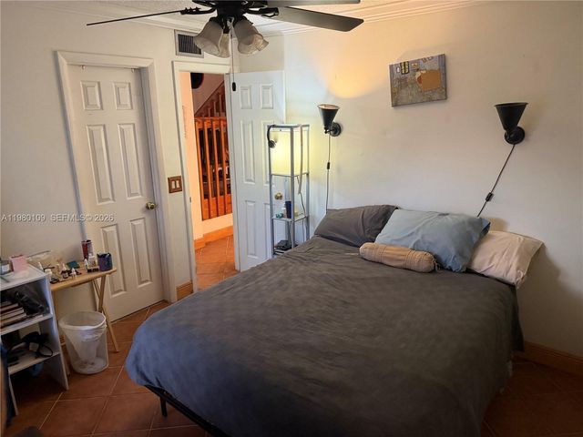 15202 SW 46th Ln C-75, Miami, FL 33185