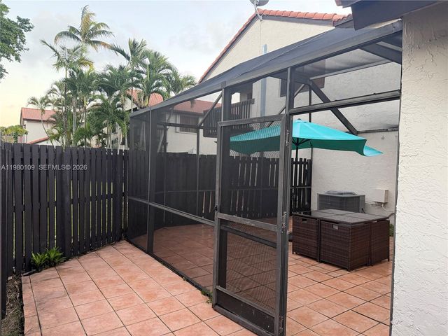 15202 SW 46th Ln C-75, Miami, FL 33185