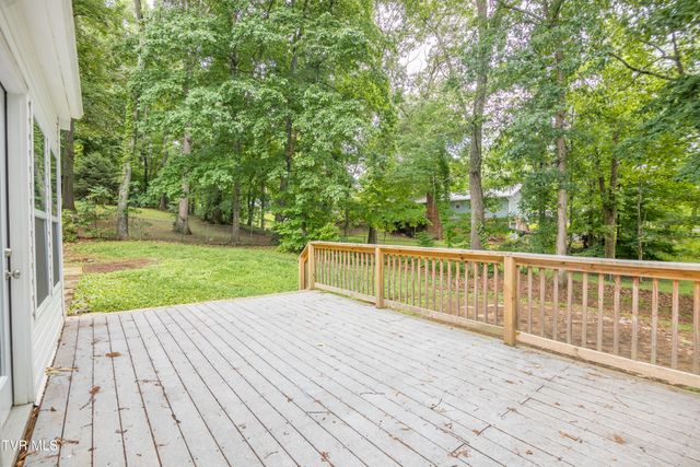 1404 Brentwood Drive, Greeneville, TN 37743