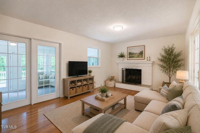 1404 Brentwood Drive, Greeneville, TN 37743