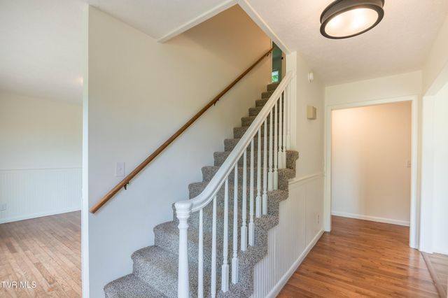 1404 Brentwood Drive, Greeneville, TN 37743