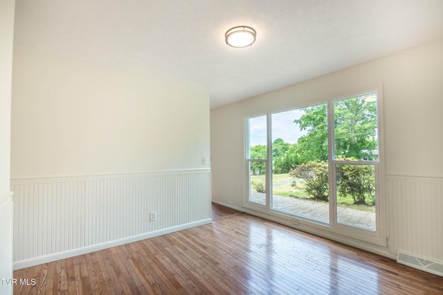 1404 Brentwood Drive, Greeneville, TN 37743