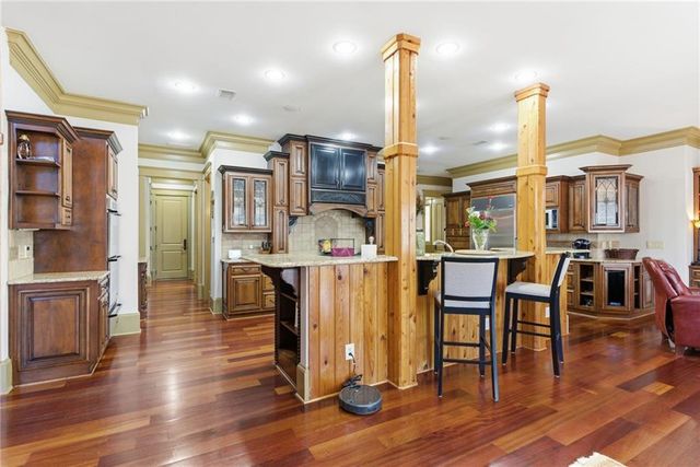 6427 Point Twenty Two, Gainesville, GA 30506