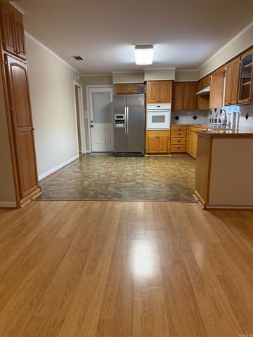 1001 W Johnson Street, Nashville, AR 71852