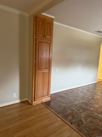 1001 W Johnson Street, Nashville, AR 71852