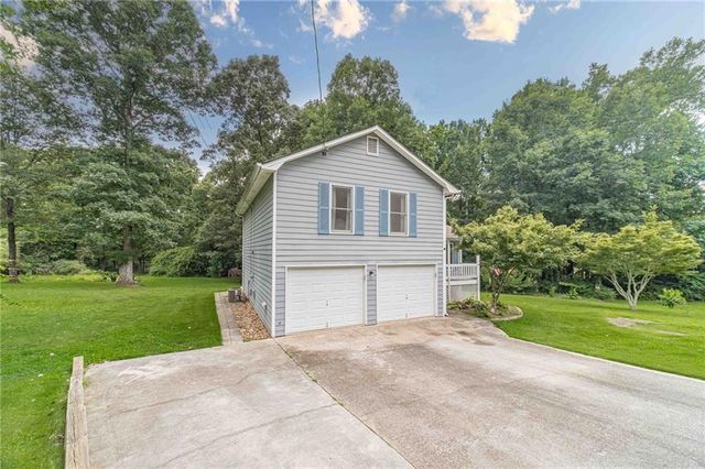 110 Whisper Way, Dacula, GA 30019