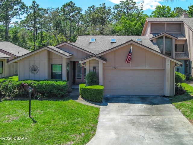 1924 Whisperwood Way, Port Orange, FL 32128