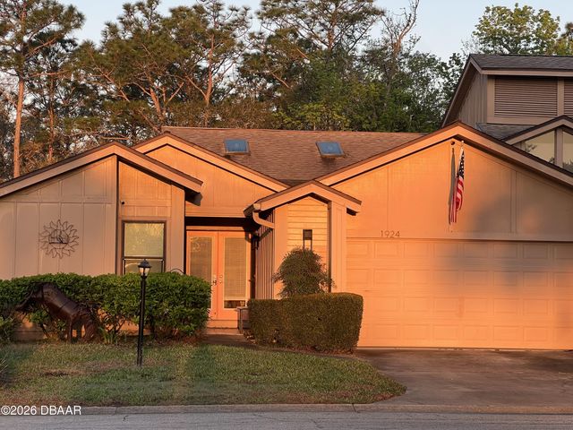 1924 Whisperwood Way, Port Orange, FL 32128