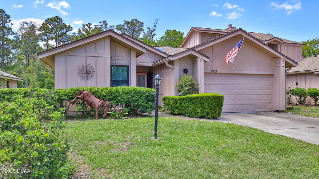 1924 Whisperwood Way, Port Orange, FL 32128