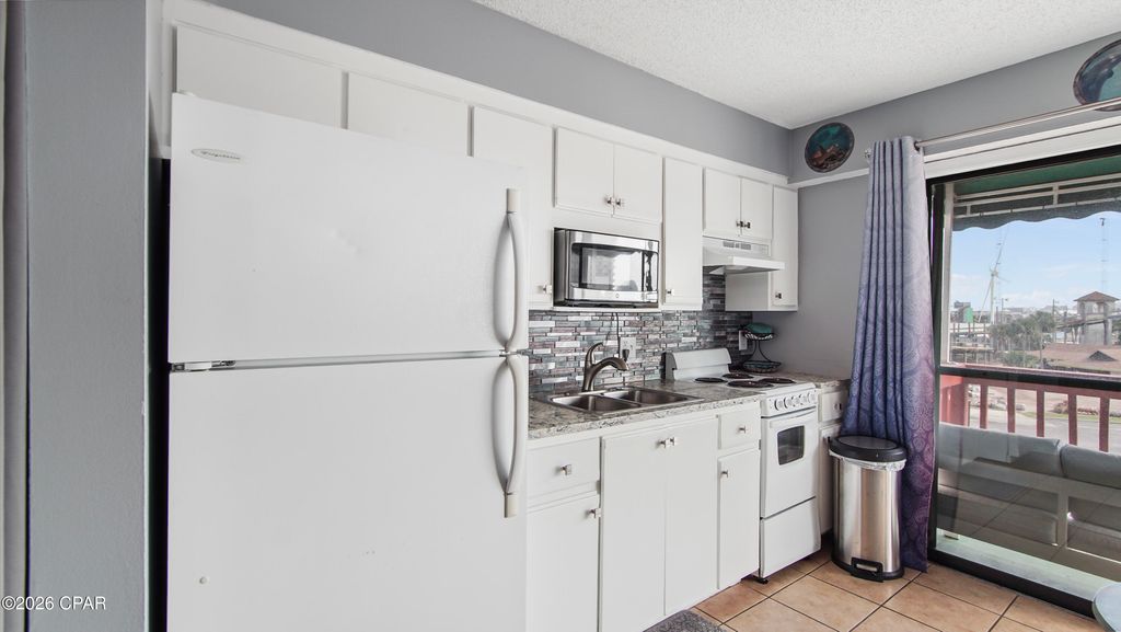 Image 5 of property listing at 8730 Thomas Drive 1302A, Panama City Beach, FL 32408