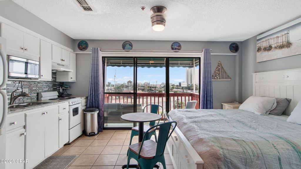 Image 7 of property listing at 8730 Thomas Drive 1302A, Panama City Beach, FL 32408