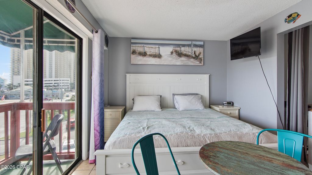 Image 8 of property listing at 8730 Thomas Drive 1302A, Panama City Beach, FL 32408