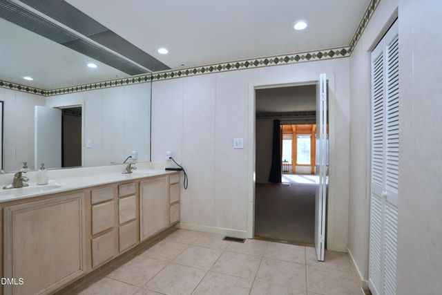 4611 E Perquimans E Road, Greensboro, NC 27407