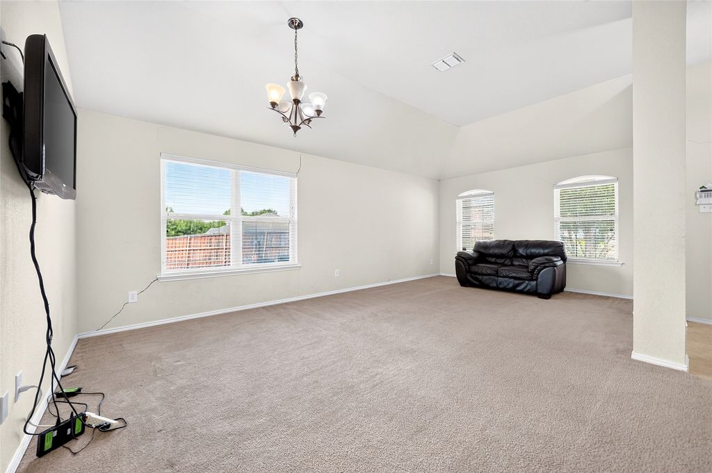 8448 Little Fawn Lane, Dallas, TX 75249 — photo 5