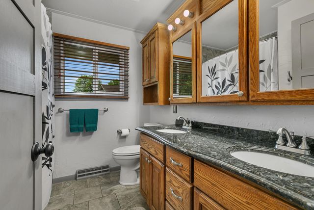 1340 Wildwood Road, Saint Cloud, MN 56303
