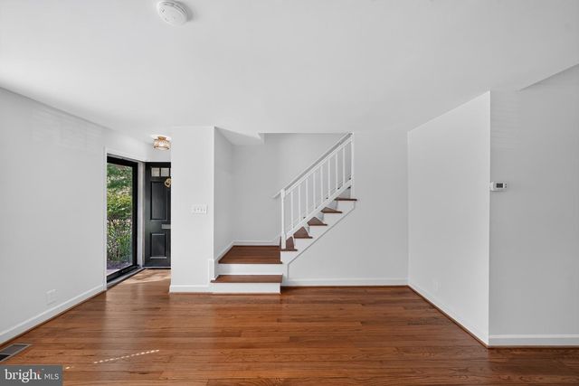 4901 30TH ST S, Arlington, VA 22206