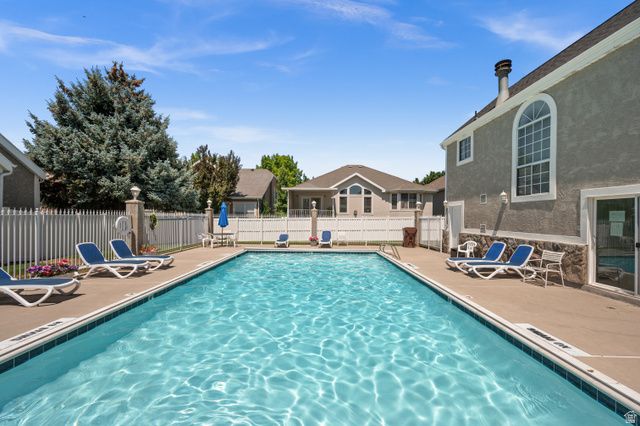 662 E DOWNING ST, Midvale, UT 84047