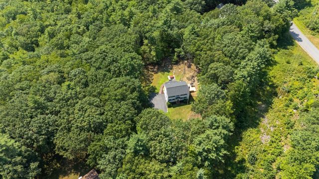 12 Honeysuckle Lane, Goffstown, NH 03045
