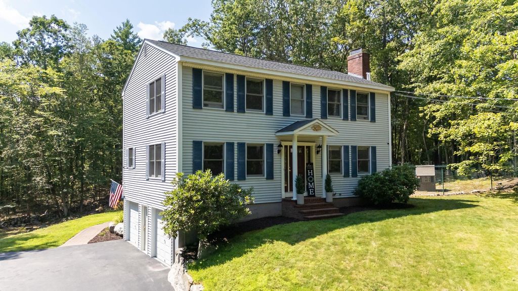 12 Honeysuckle Lane, Goffstown, NH 03045