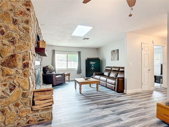 300 MINNESOTA AVENUE, St Cloud, FL 34769