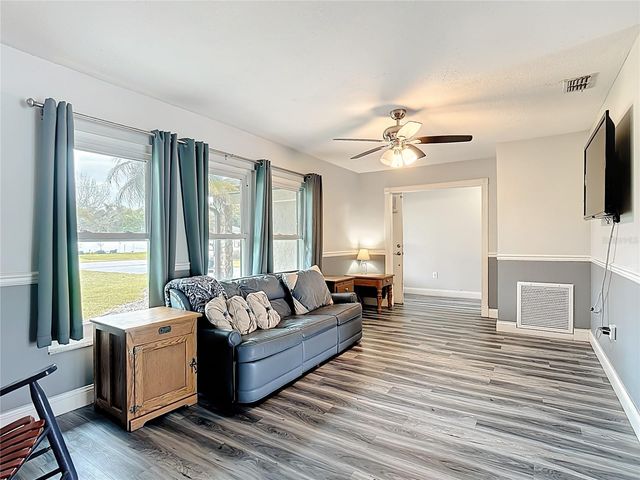 300 MINNESOTA AVENUE, St Cloud, FL 34769