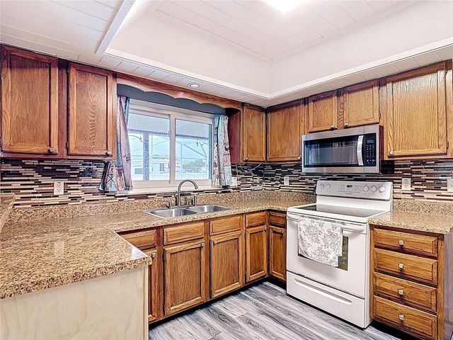 300 MINNESOTA AVENUE, St Cloud, FL 34769