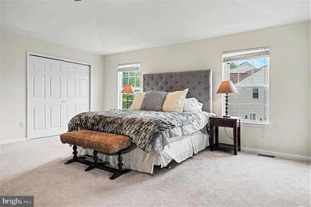 102 ITHAN LN, Collegeville, PA 19426