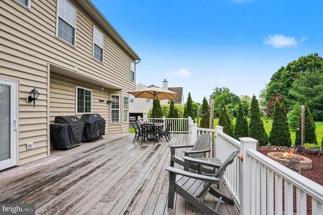 102 ITHAN LN, Collegeville, PA 19426