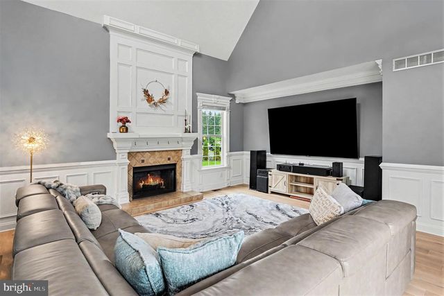 102 ITHAN LN, Collegeville, PA 19426