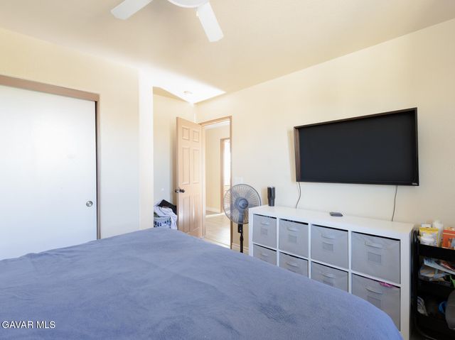 3102 Topaz Lane, Lancaster, CA 93535