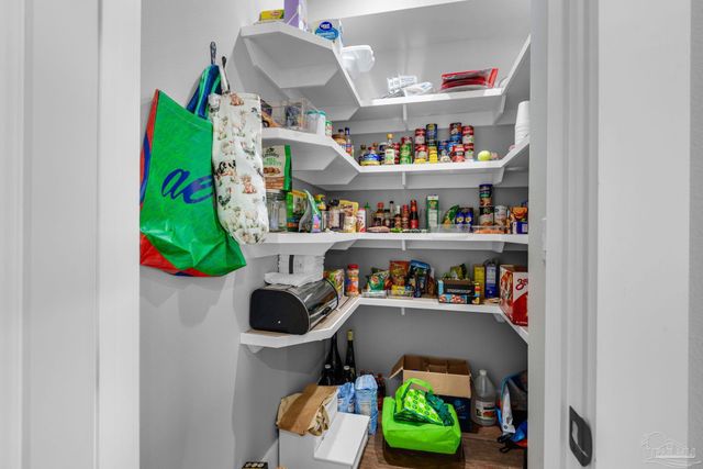 3275 Melvin Dr, Pace, FL 32571