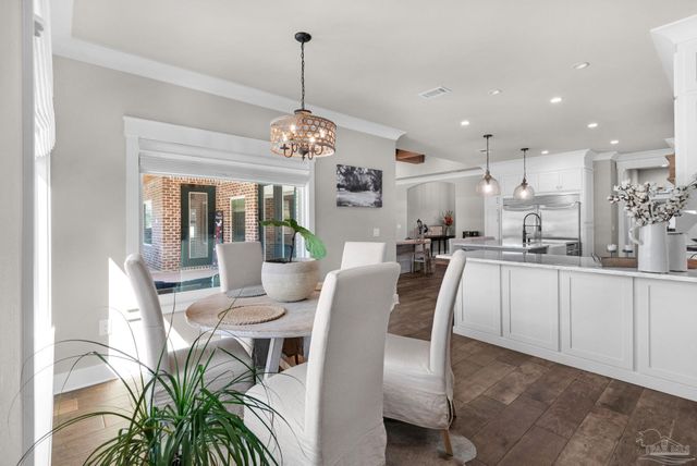 3275 Melvin Dr, Pace, FL 32571