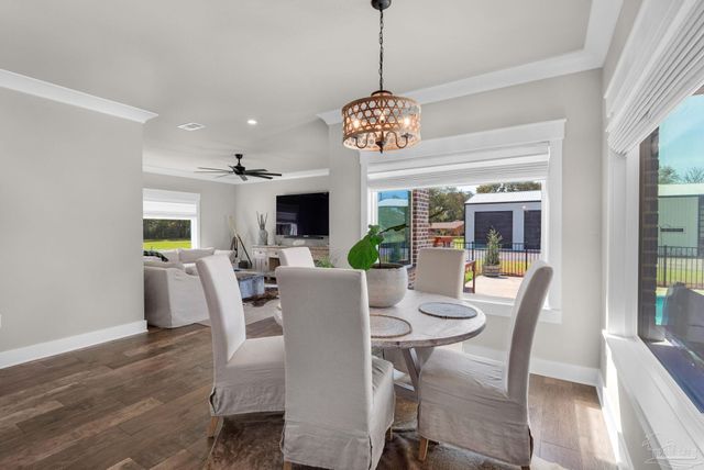 3275 Melvin Dr, Pace, FL 32571