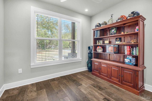 3275 Melvin Dr, Pace, FL 32571