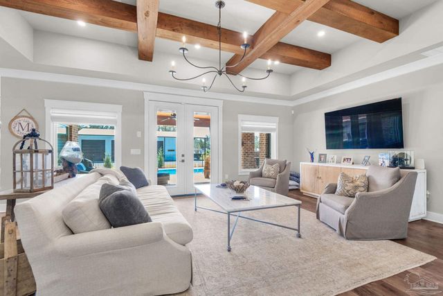 3275 Melvin Dr, Pace, FL 32571